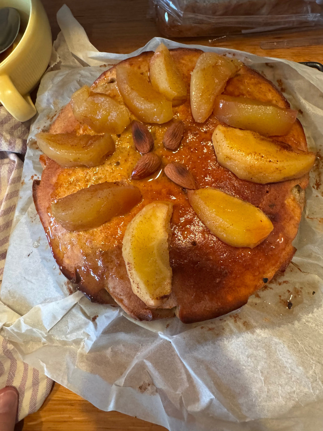 🍎 An Autumnal Almond and Apple Cake